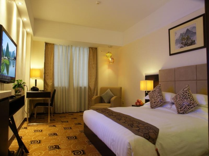 Standard Triple room