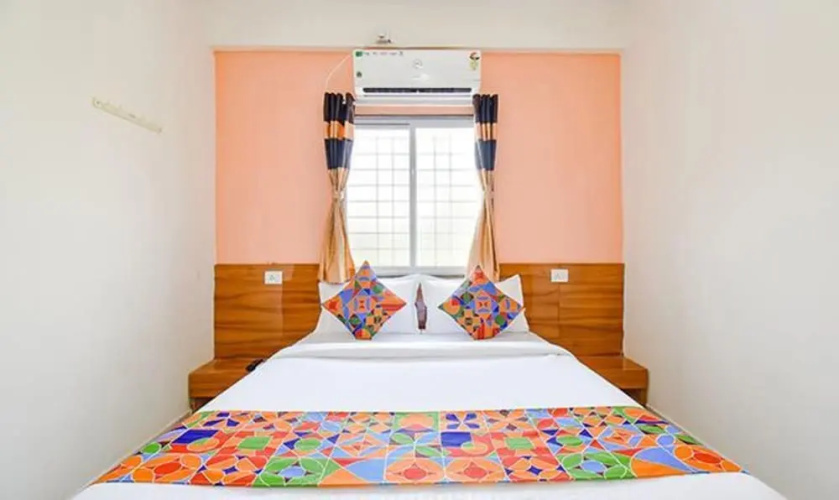 FabHotel Silver 9