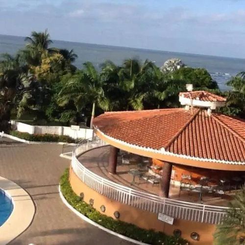 Frente al mar Carabelas de Colon