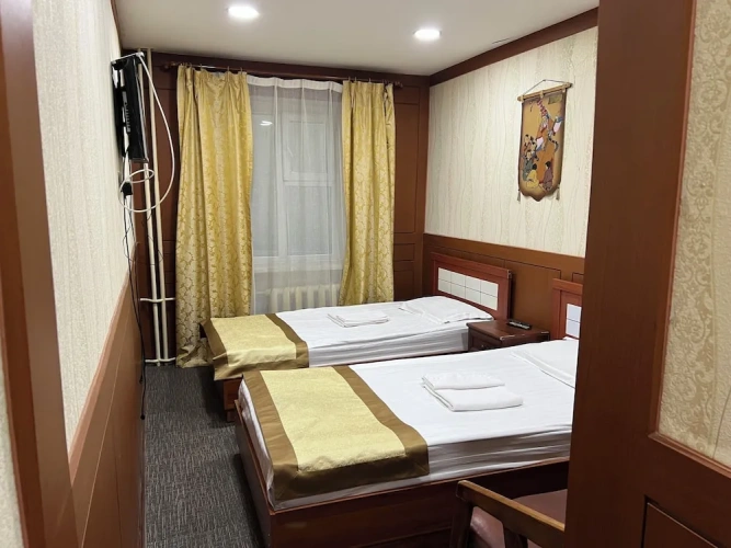 Standard Twin room with city view