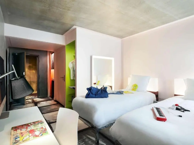 Standard Twin room