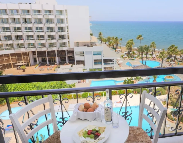 Deluxe room with balcony