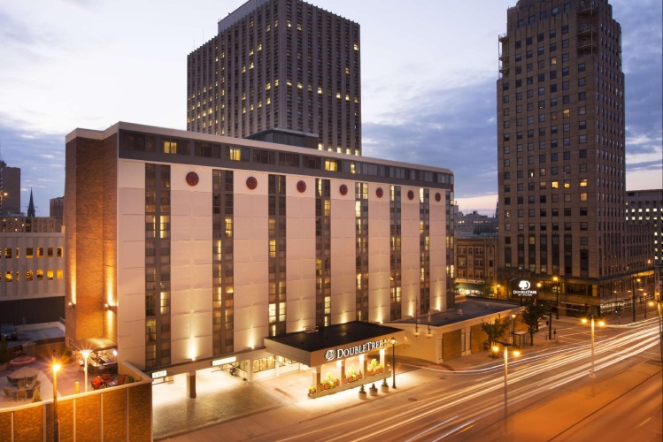 DoubleTree by Hilton Hotel Milwaukee Downtown photo 15