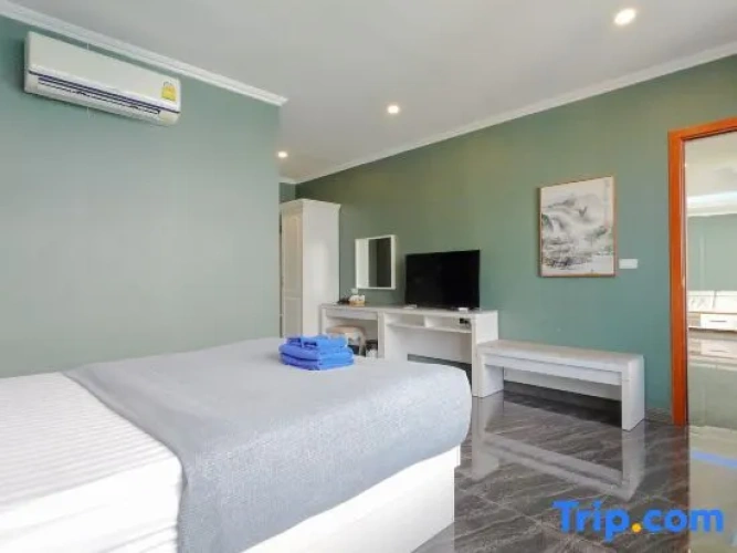 3 Bedrooms Villa