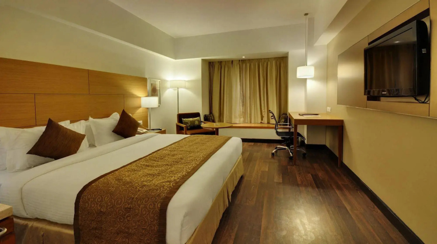 Platinum Hotel