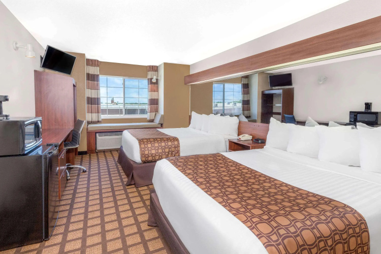 Microtel Inn & Suites by Wyndham Green Bay