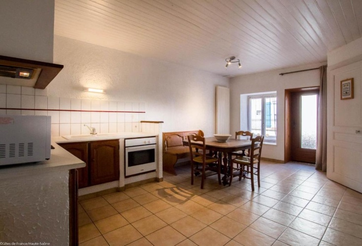 2 Bedrooms Cottage