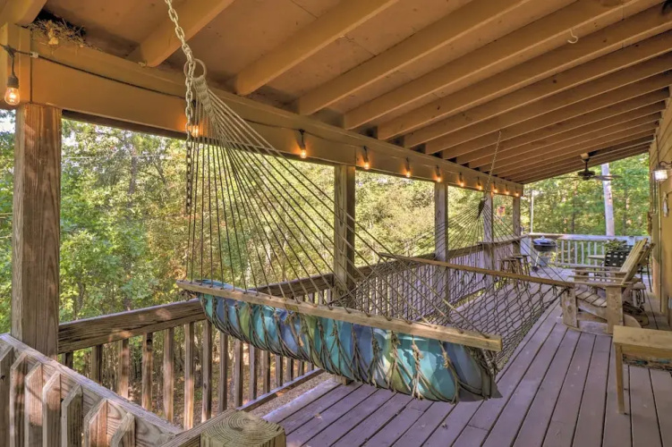 Mountain View Cabin w/ Wraparound Deck!