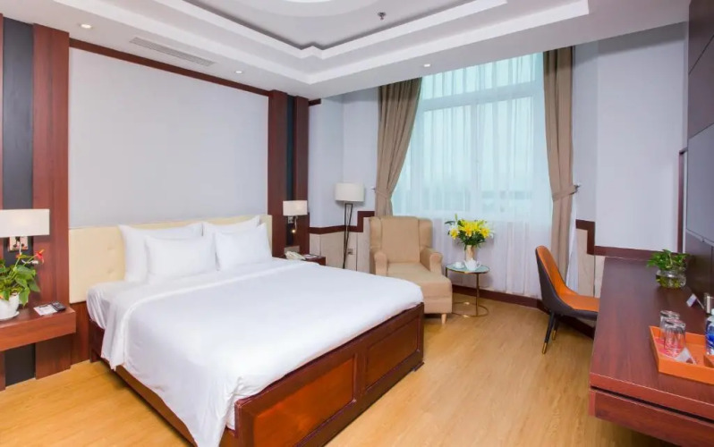 Van Phat Riverside HotelOver view