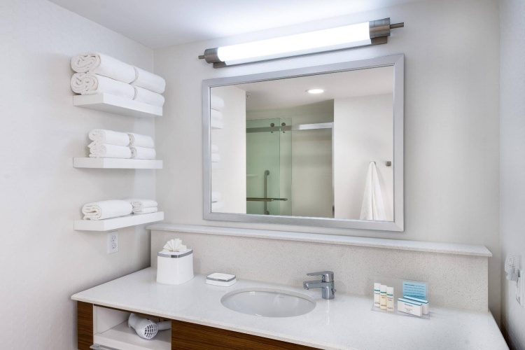 Hampton Inn & Suites Clearwater Beach photo 10