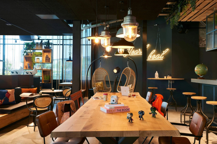 Moxy Amsterdam Schiphol Airport photo 17