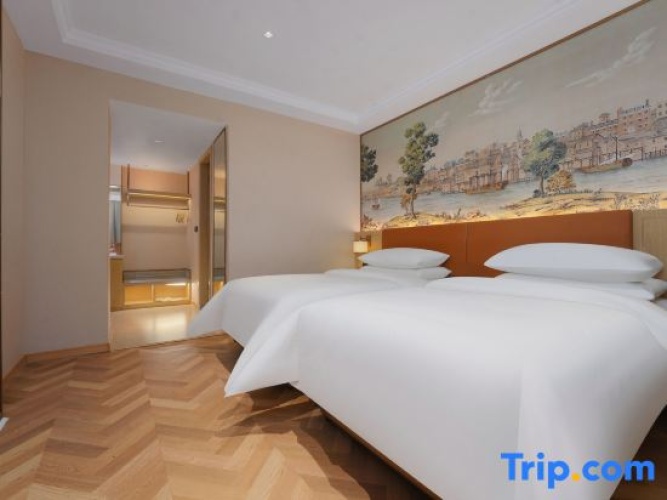 Standard Sextuple room