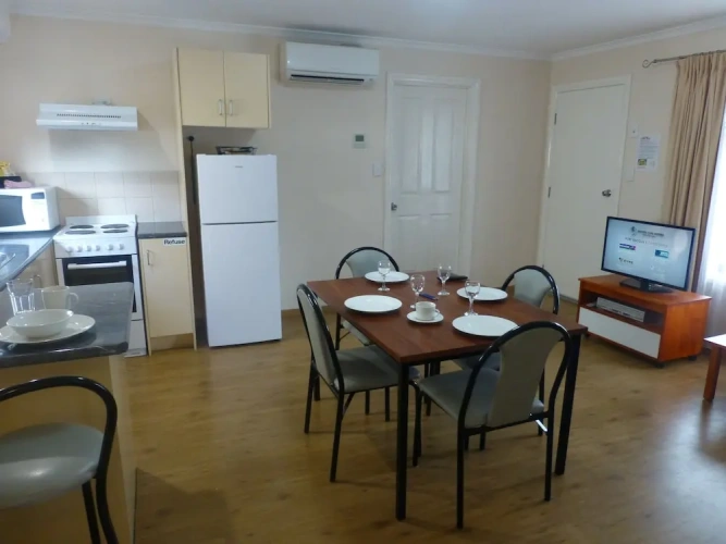 2 Bedrooms Villa