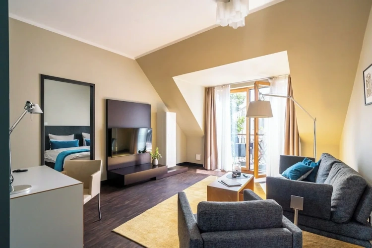 Apartment with balcony