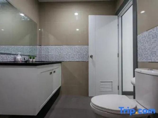 P3 Silom Large 2beds full kitchen WIFI 4-6pax