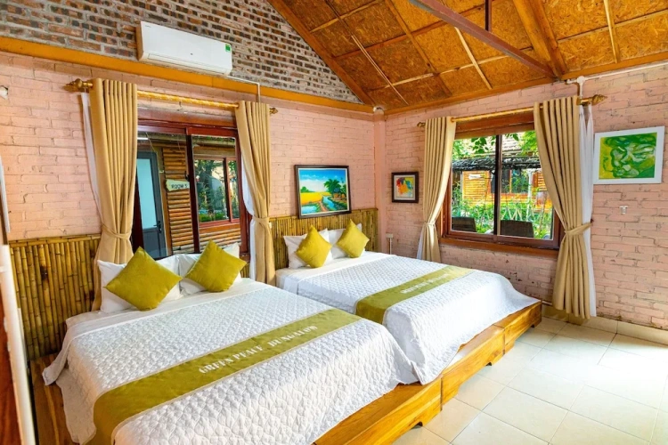 Family Bungalow with balcony and with garden view