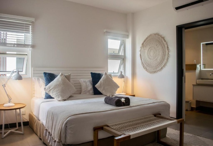 O'Biches Apartment by Horizon Holidays beachfront