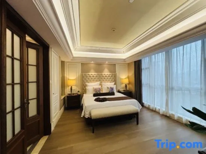 Deluxe Double Suite
