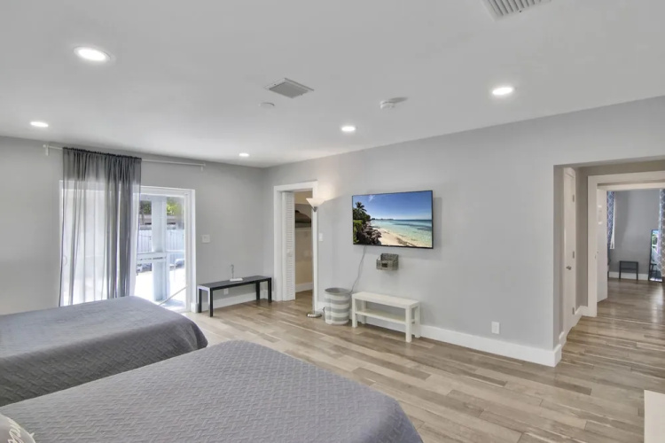 Tarpon River Estate