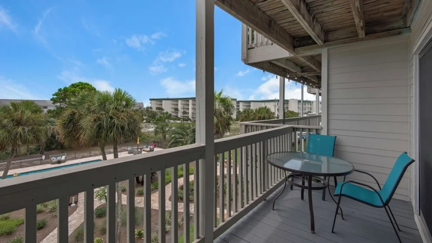 Standard Double room with balcony and beachfront