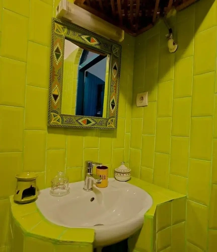 Superior Twin Basement room