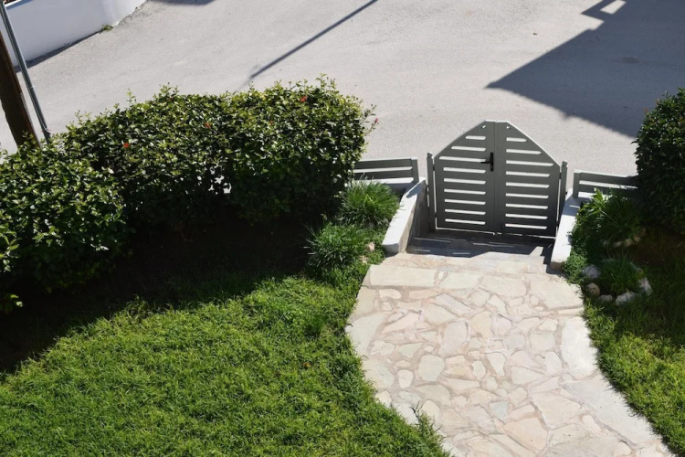 Lefteris Insta-worthy Studio With Garden View