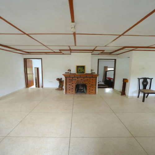 Champ Villa