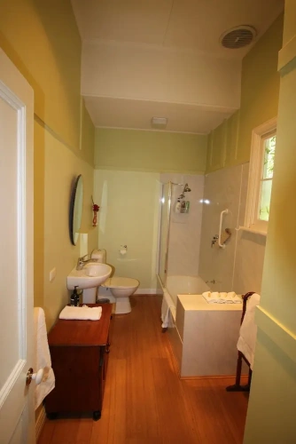 2 Bedrooms Family Basement Suite