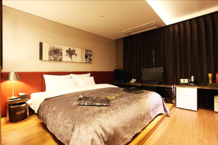 Hotel Ahava