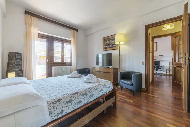 Portaportese Wooden Flat
