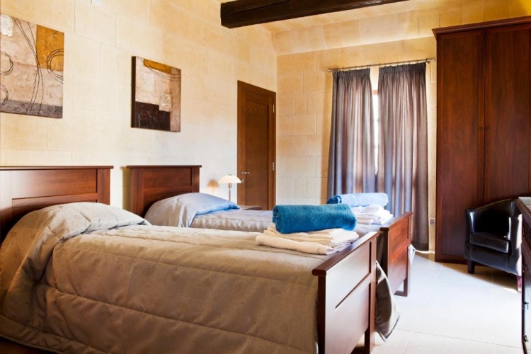 3 Bedrooms Cottage