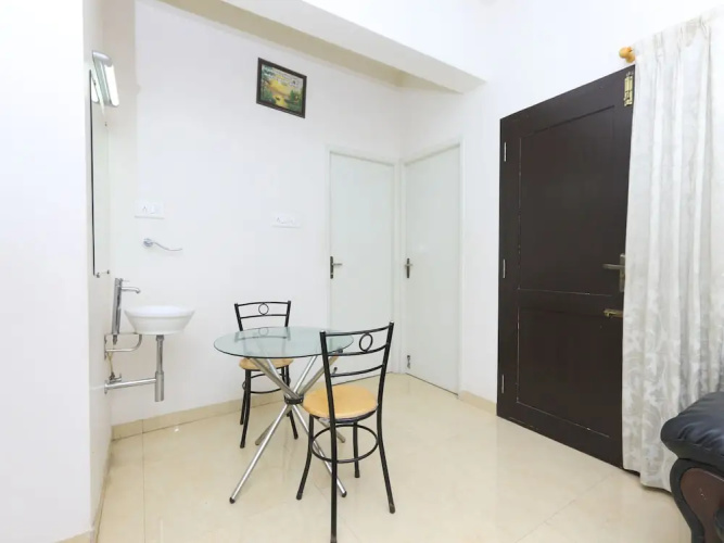 OYO 5890 Eben Service apartments