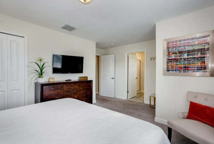 1592slice 5 Bedroom Townhouse