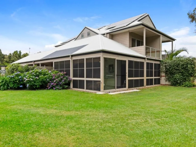 3 Bedrooms Cottage
