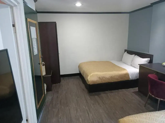 Holiday Commerce Hotel(台東假期商務旅館)