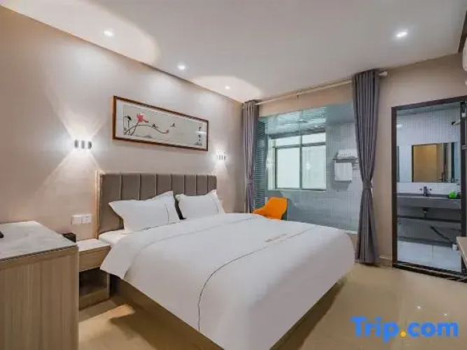 Light Luxury Apartment