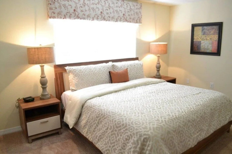 Spacious Villa Near Disney
