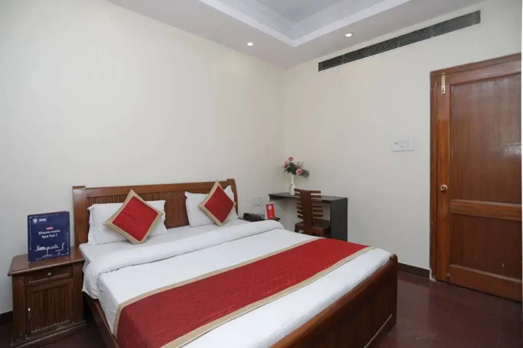 The Residency Hotel by OYO Rooms