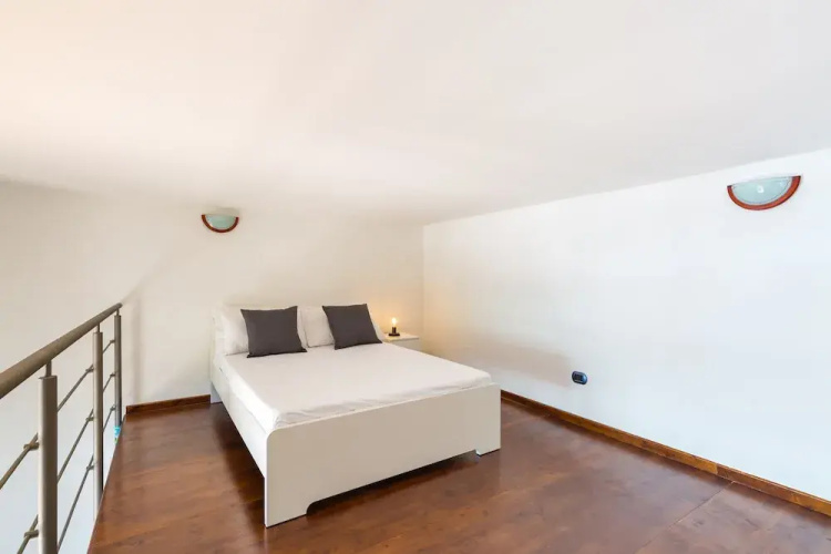 Partenope Spacious Home