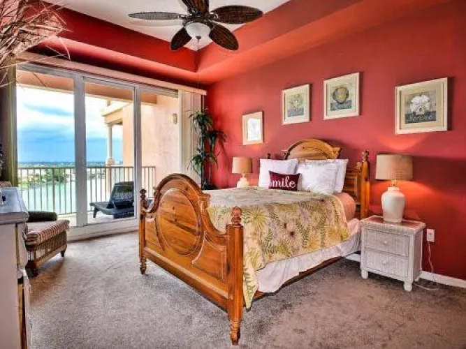 Harborview Grande 701