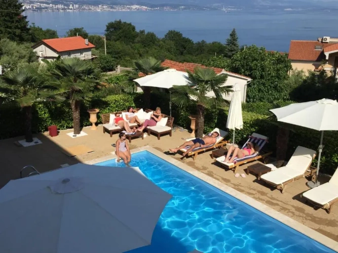 1 Bedroom Apartment with sea view