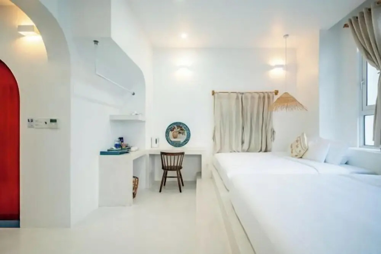 Happiness Hotel