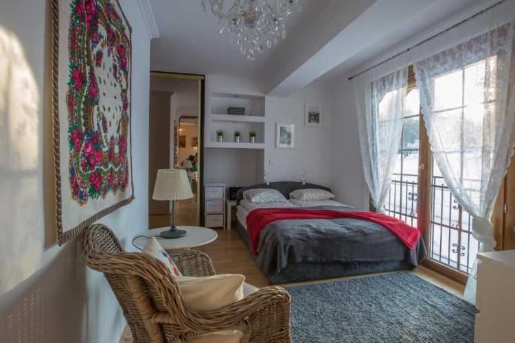 Triple Apartment