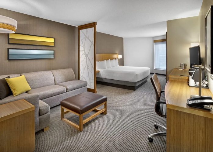 DoubleTree by Hilton Edmonton Downtown