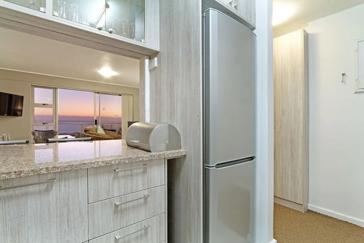 Sea Spray B105
