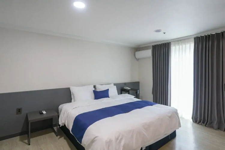 Bugok Royal Hotel