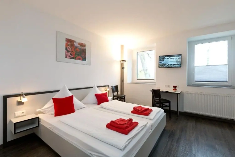 Standard Double Basement room