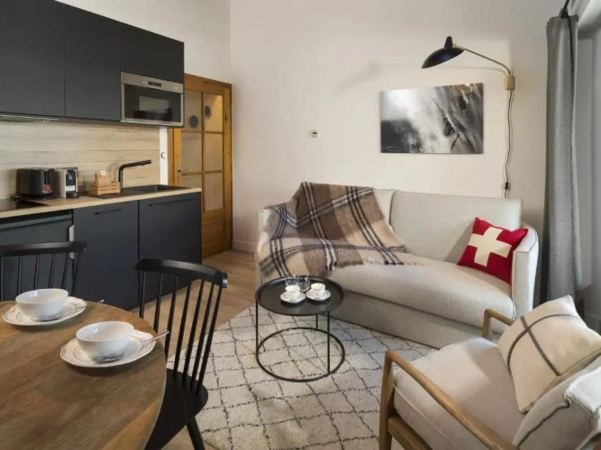 1 Bedroom Apartment