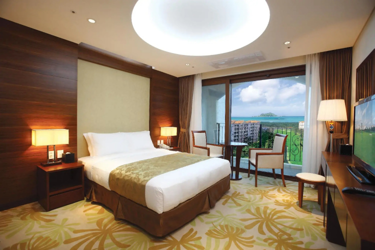 Raon Hotel & Resort