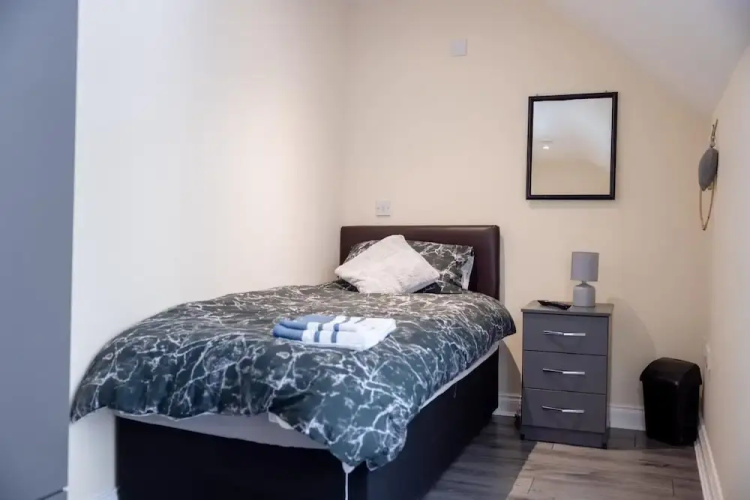 Beautiful 3BD Home Situated in Solihull